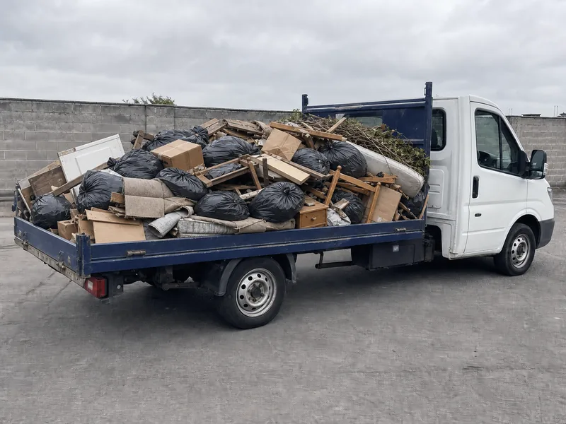 A 3.5-tonne tipper truck loaded to its full capacity.